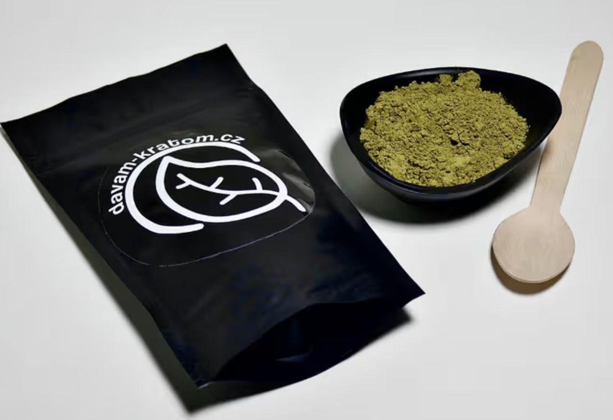 Nejrychlejší doručení kratomu v Čechách, můžete ho mít už do 120 minut